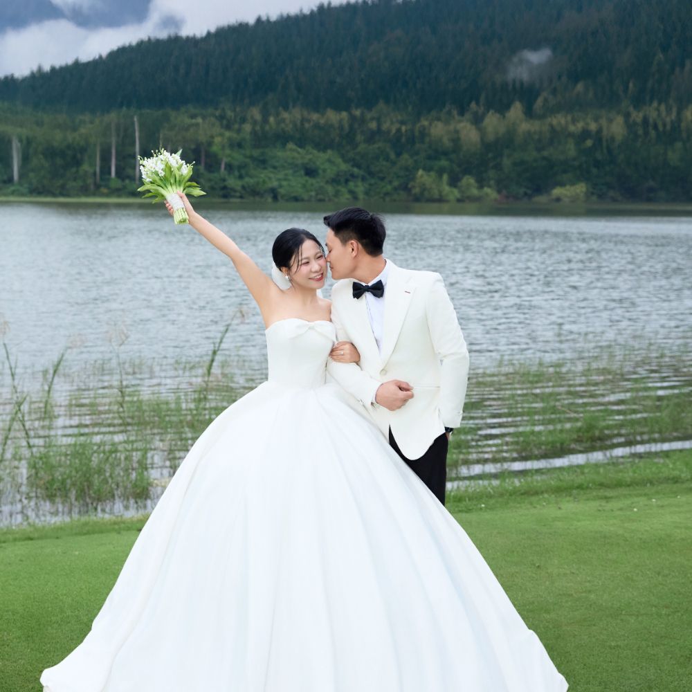 Tiệc cưới nhà trai